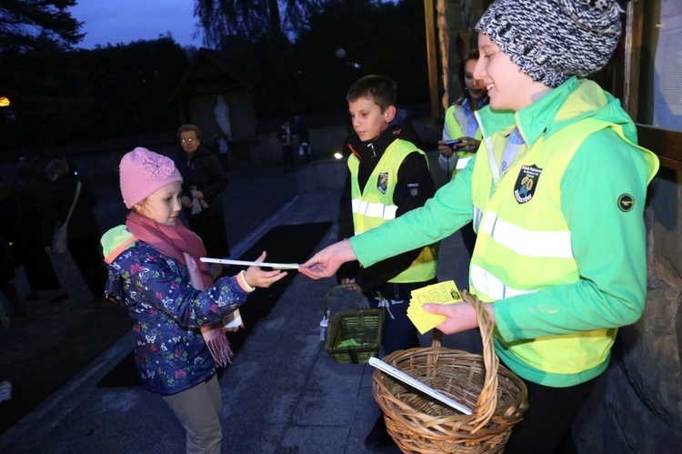 Odblaskowa szkoła z Rdziostowa