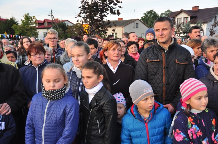 Powitanie ikony MB Częstochowskiej w Wysokienicach