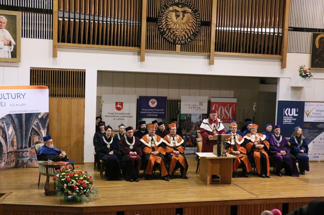 Nowy doktor honoris causa