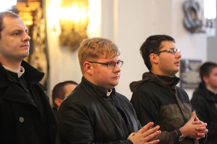 Uroczystości jadwiżańskie 2016 - pielgrzymka kapłanów, seminarzystów, osób konsekrowanych