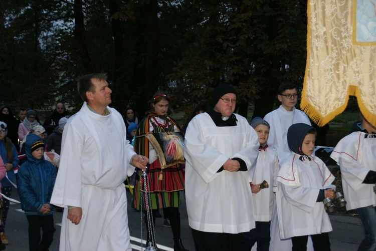 Powitanie ikony MB Częstochowskiej w Cielądzu