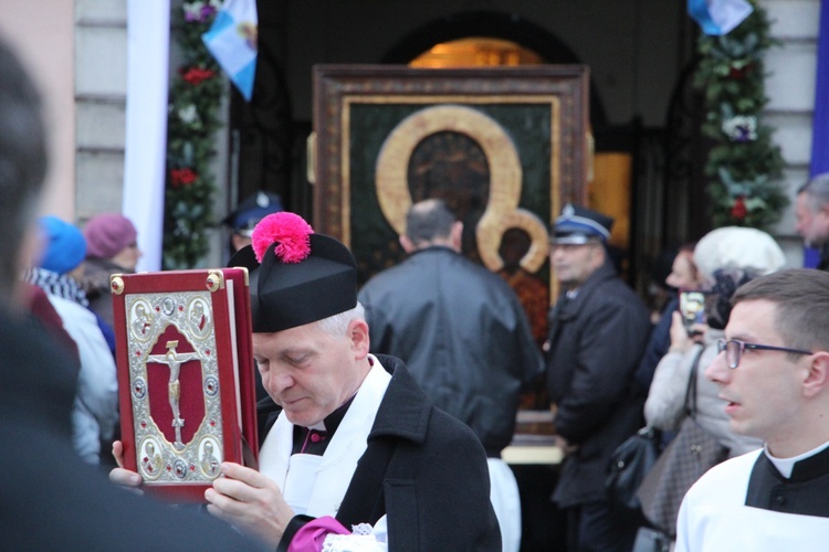 Powitanie ikony MB Częstochowskiej u oo. pasjonistów