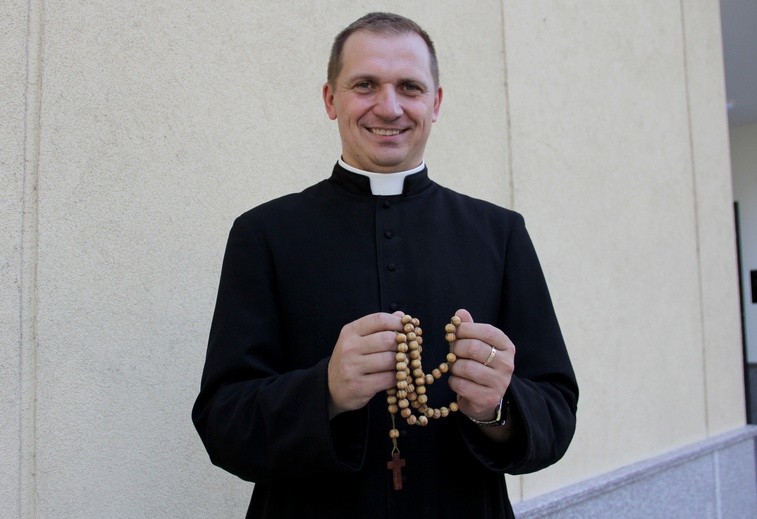 Ks. Roman Kot, diecezjalny moderator Kół Różańcowych zbuduje na Tarchominie kościół ku czci Matki Bożej Pompejańskiej