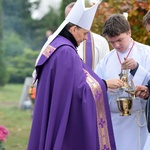 Uroczystość Wszystkich Świętych z biskupem Adamen