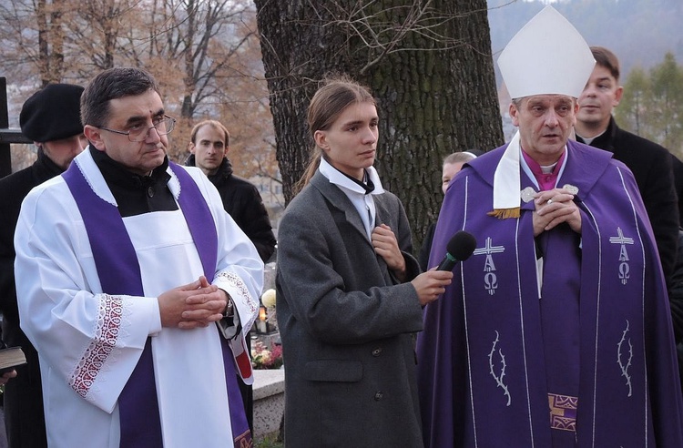 Wszystkich Świętych na cmentarzu w Żywcu