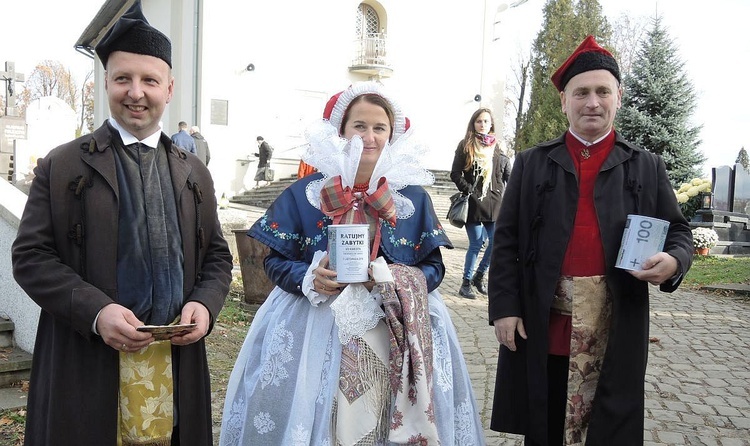 Wszystkich Świętych na cmentarzu w Żywcu