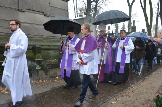 Stare Powązki 1 listopada