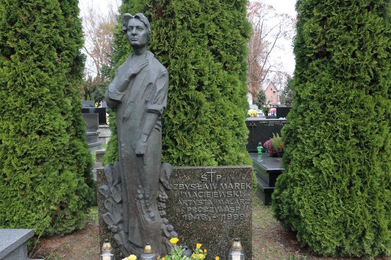 W dniu Wszystkich Świętych 2016 na cmentarzu Salwatorskim w Krakowie