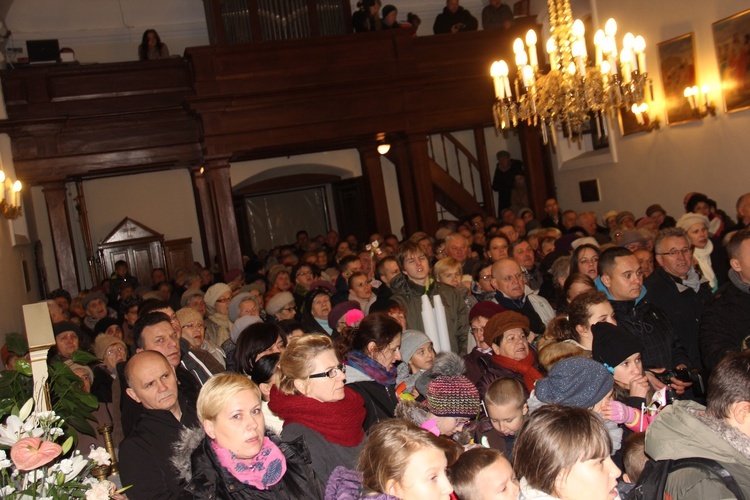 Powitanie ikony MB Częstochowskiej w parafii św. Stanisława w Skierniewicach