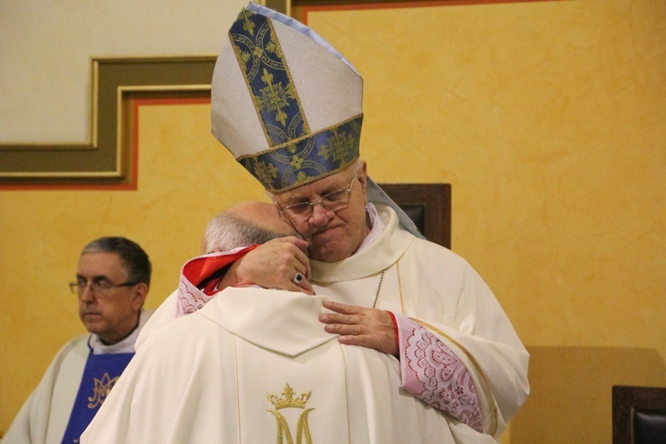 Powitanie ikony MB Częstochowskiej w parafii Miłosierdzia Bożego w Skierniewicach