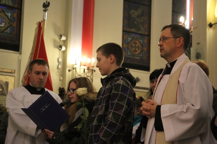 Powitanie ikony MB Częstochowskiej w parafii Miłosierdzia Bożego w Skierniewicach