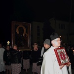 Powitanie ikony MB Częstochowskiej w parafii Miłosierdzia Bożego w Skierniewicach