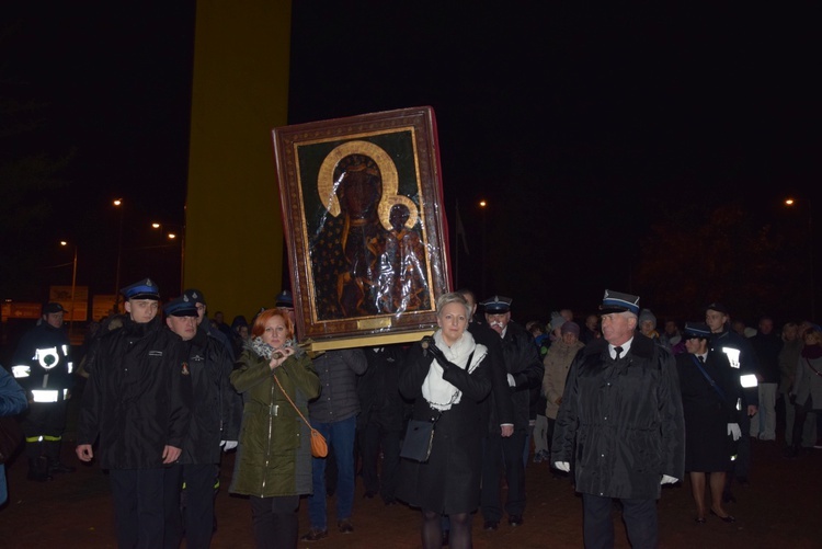 Powitanie ikony MB Częstochowskiej w parafii Najświętszego Serca Pana Jezusa w Skierniewicach