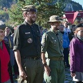 Apel na finał jubileuszowej Eskapady harcerzy starszych w Koninkach.