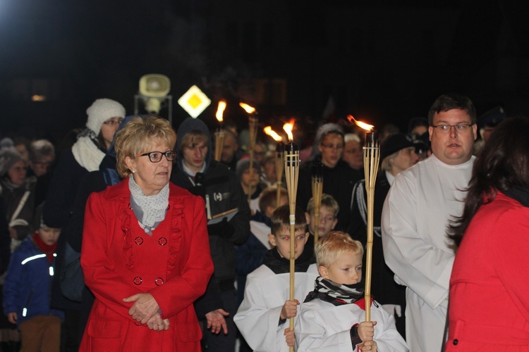 Powitanie ikony MB Częstochowskiej w parafii Niepokalanego Serca NMP w Skierniewicach