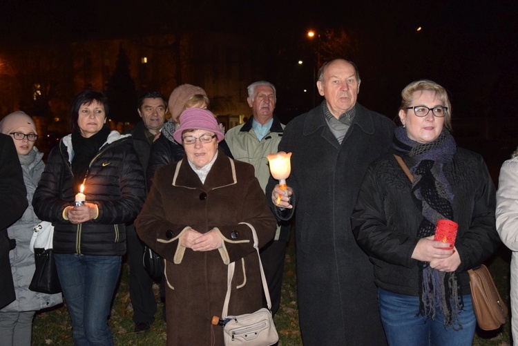 Powitanie ikony MB Częstochowskiej w parafii wojskowej w Skierniewicach