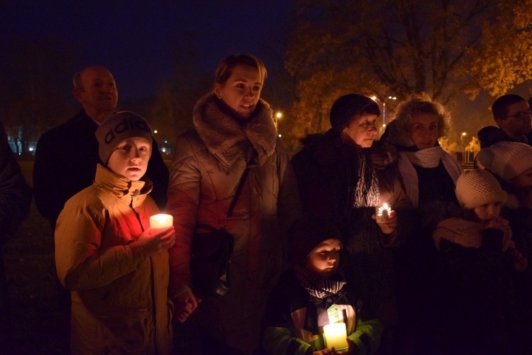 Powitanie ikony MB Częstochowskiej w parafii wojskowej w Skierniewicach