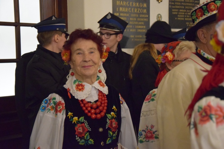 Powitanie ikony MB Częstochowskiej w parafii wojskowej w Skierniewicach