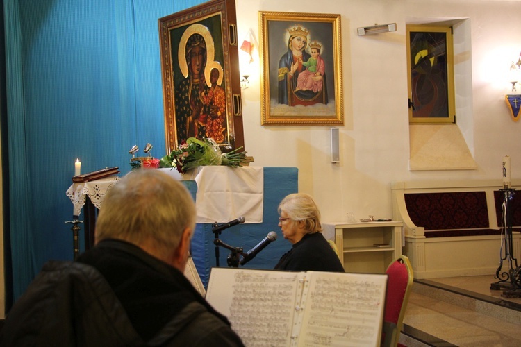 Powitanie ikony MB Częstochowskiej w parafii Grzymkowice-Byki