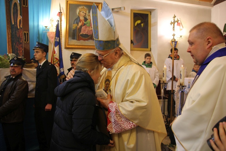 Powitanie ikony MB Częstochowskiej w parafii Grzymkowice-Byki