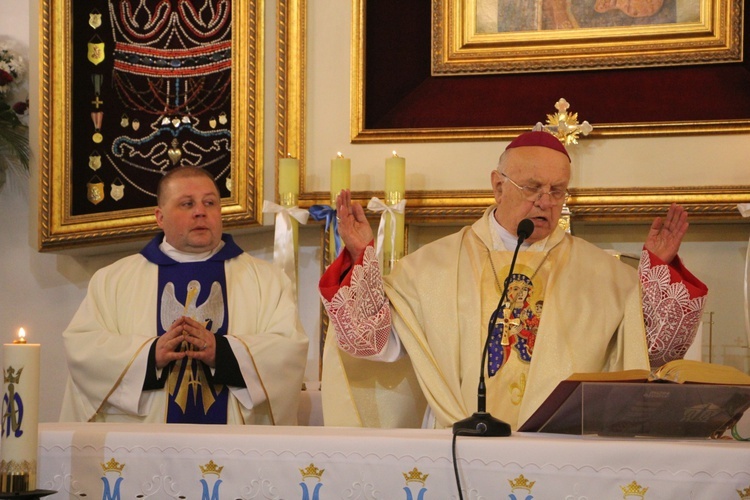 Powitanie ikony MB Częstochowskiej w parafii Grzymkowice-Byki