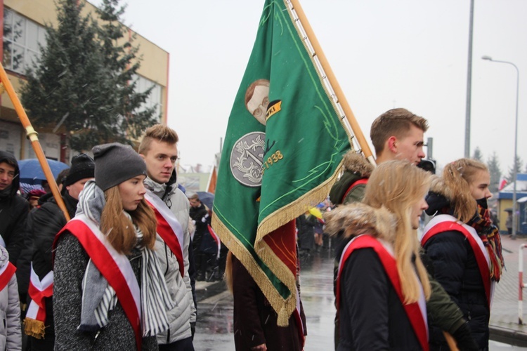 Procesja z relikwiami św. Wiktorii w Łowiczu