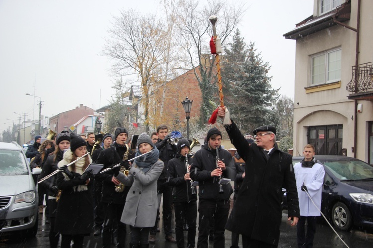 Procesja z relikwiami św. Wiktorii w Łowiczu