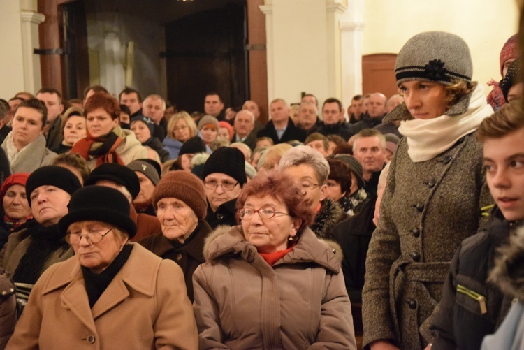 Powitanie ikony MB Częstochowskiej w Regnowie