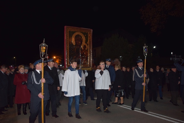 Powitanie ikony MB Częstochowskiej w Regnowie