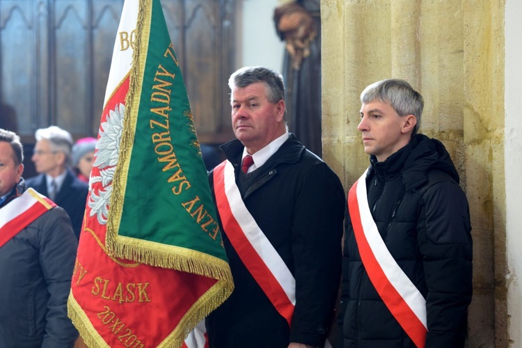 Biskup na spotkaniu z przedstawicielami "Solidarności"