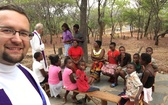 Ksiądz Dawid Lubowiecki na misjach w Zambii