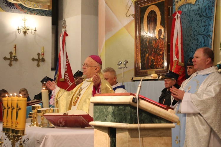 Powitanie ikony MB Częstochowskiej w Szczukach