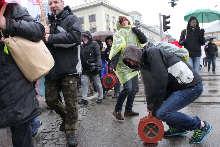 Manifestacja nauczycieli