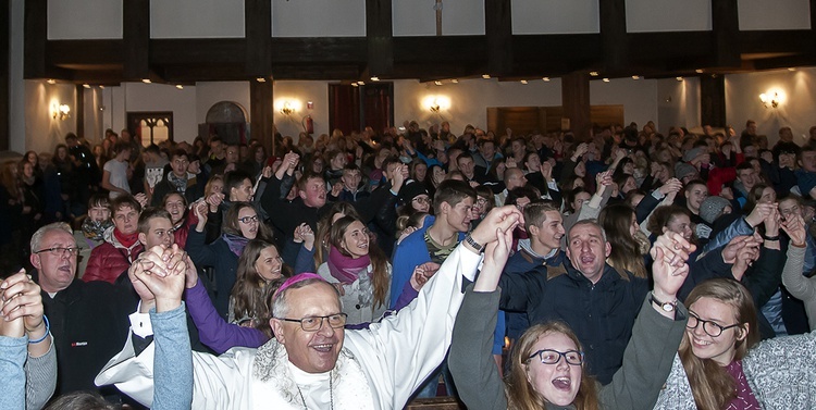 Adwentowe Czuwanie Młodych w Złocieńcu. 