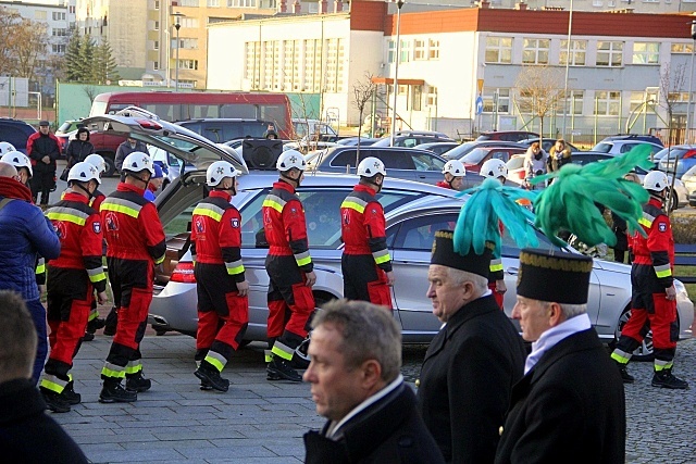 Pogrzeb jednej z ofiar wstrząsu w ZG Rudna