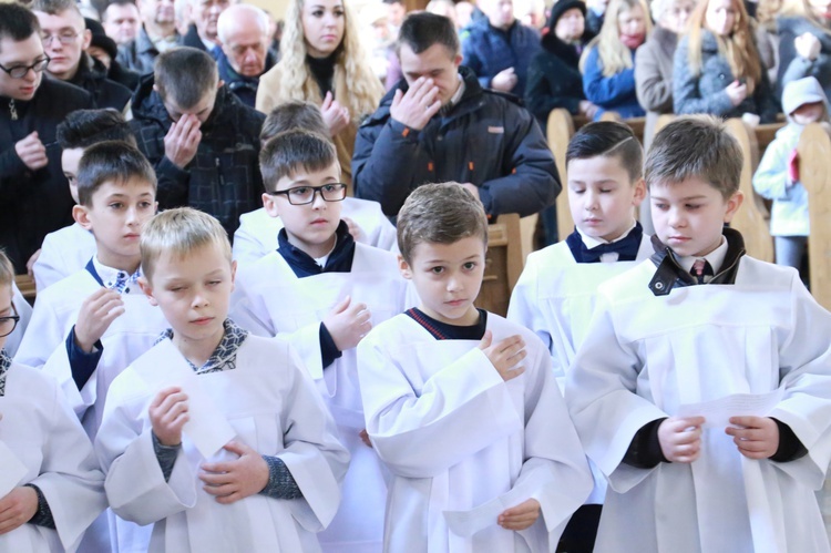 Nowi ministranci w Zbylitowskiej Górze