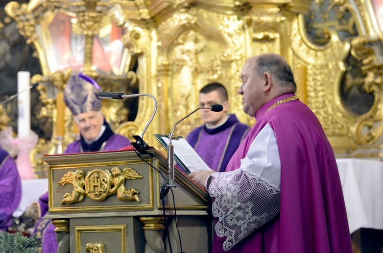 Instalacja kapituły kolegiackiej w Kłodzku.