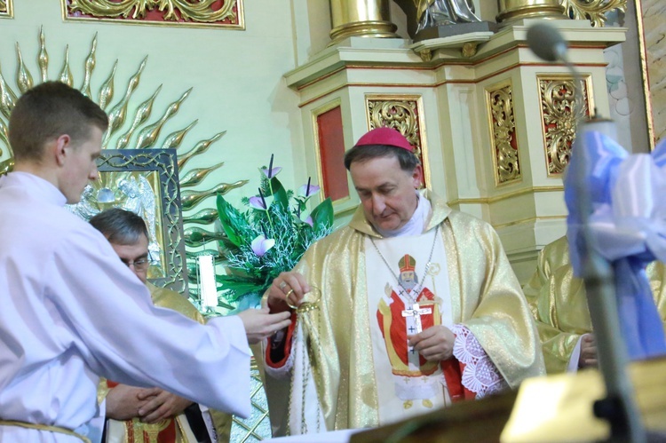 Borowa k. Mielca: poświęcenie organów i domu katechetycznego