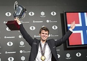 Magnus Carlsen po raz trzeci zdobył puchar mistrza świata