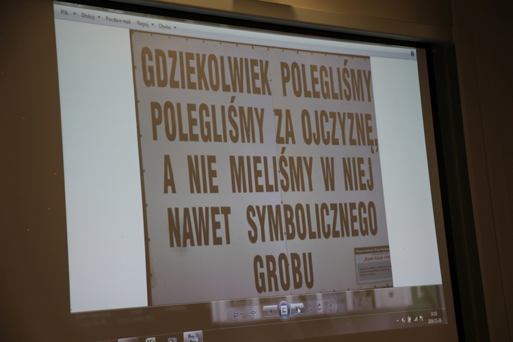 Prof. Krzysztof Szwagrzyk (IPN) w Węgierskiej Górce z rodzinami partyzantów