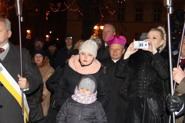 Gwiazdka na deptaku w Radomiu