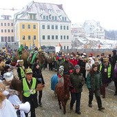 Dzięki współpracy z zoo co roku w międzynarodowym pochodzie można zobaczyć egzotyczne zwierzęta.