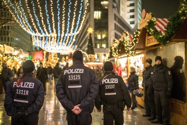 Aresztowano podejrzanych o przygotowywanie zamachu na centrum handlowe