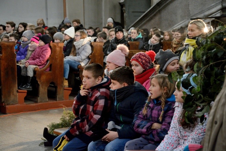 Biblijne jasełka z zaproszeniem do kolędowania