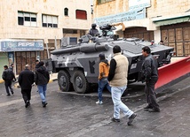 Bezpieczeństwa turystów zwiedzających największą atrakcję jordańskiego miasta Karak od połowy grudnia strzegą żołnierze wyposażeni w ciężką broń.