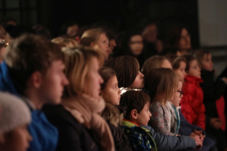 Teatralna "Opowieść wigilijna" w Andrychowie