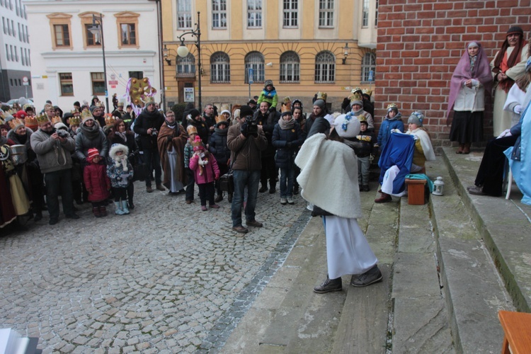 Nietypowi Królowie 