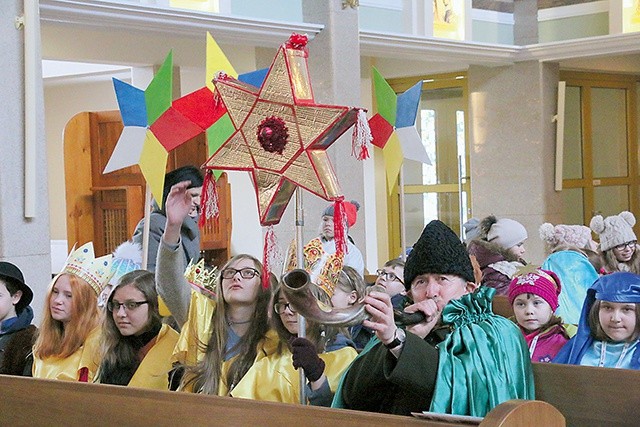 Co roku dzieci z diecezji lubelskiej włączają się w kolędowanie.