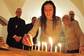 Uczestnicy święta „W blasku świąt Chanuki i Bożego Narodzenia” spotkali się już po raz czwarty w klasztorze dominikanów w Lublinie.