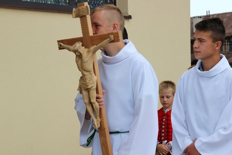 Goście ŚDM z bp. Wiesławem Krótkim na Trzycatku